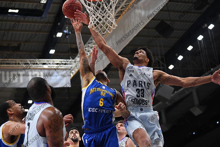 Levallois, France. 15th Oct, 2021. Steeve HO YOU FAT (15) of  Boulogne-Levallois during the French championship, Betclic Elite Basketball  match between Metropolitans 92 and BCM Gravelines-Dunkerque on October 15,  2021 at Palais