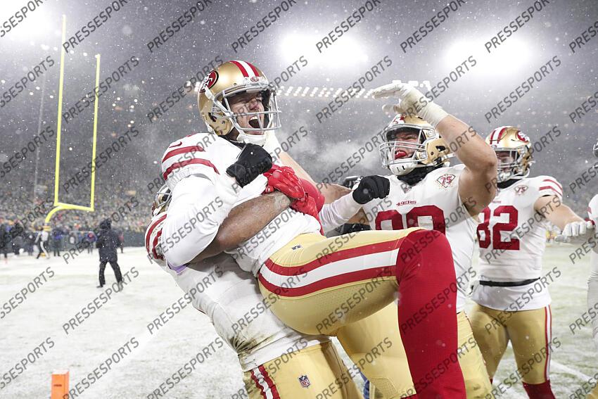 Presse sports : Report 'FOOT NFL 2022 NFL: NFC Divisional Round-San  Francisco 49ers at Green Bay Packers'