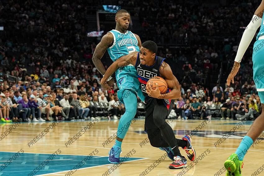 Charlotte Hornets (Insider's Guide to Pro Basketball): Gigliotti